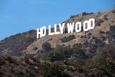 stories/774/images/britinmanor_hollywood_sign1.jpg